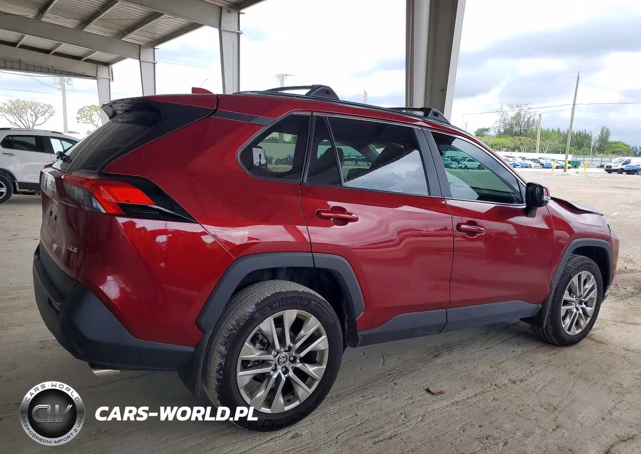 2024 Toyota Rav4 Xle Premium VIN:2T3C1RFV2RW343967 - 3