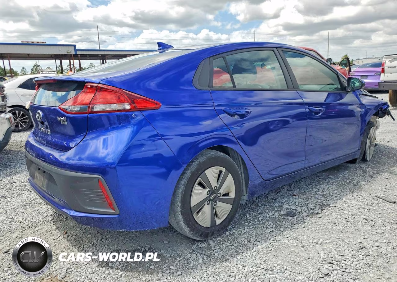 2020 Hyundai Ioniq Hybrid Blue VIN:KMHC65LCXLU227574 - 3