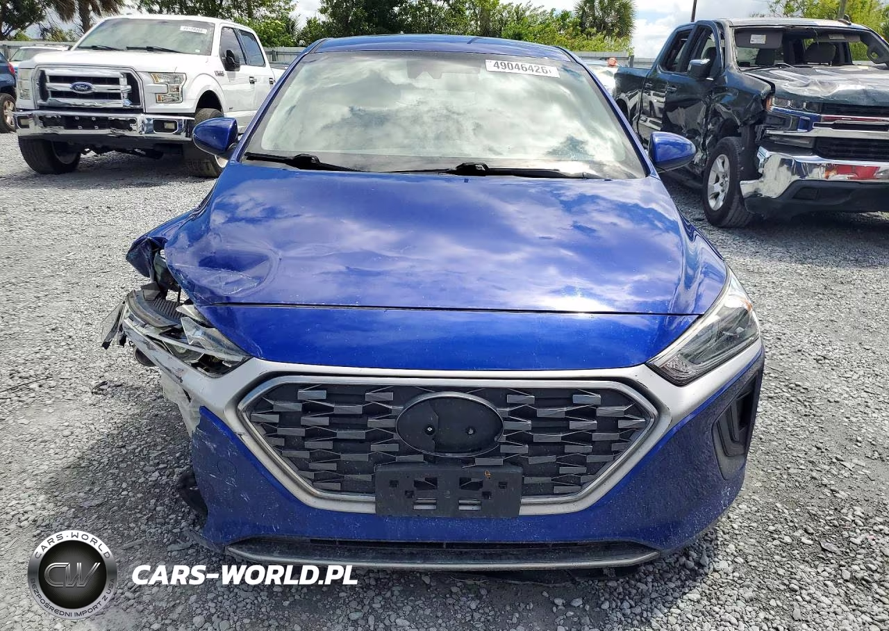 2020 Hyundai Ioniq Hybrid Blue VIN:KMHC65LCXLU227574 - 5