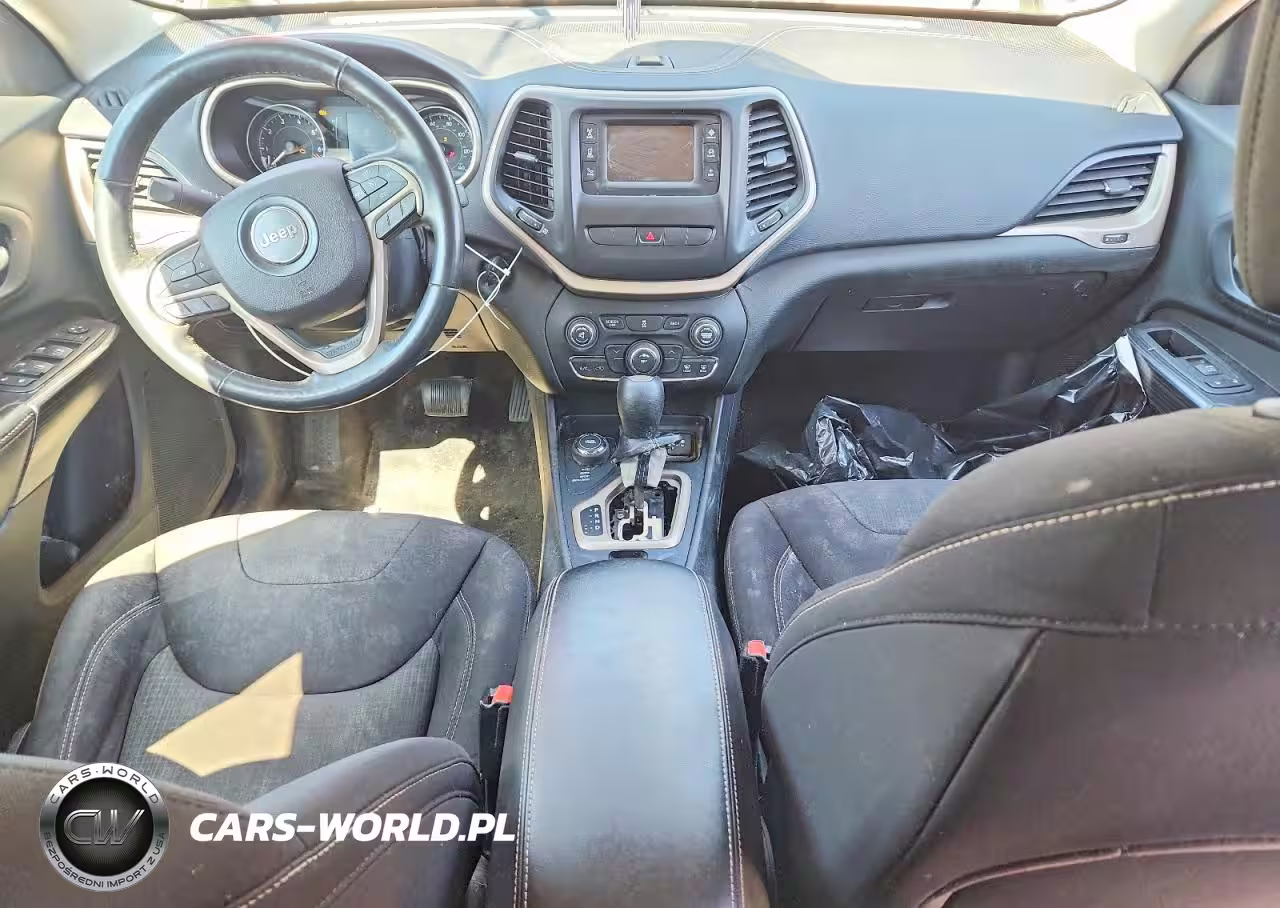 2015 Jeep Cherokee Latitude VIN:1C4PJMCB7FW541035 - 8