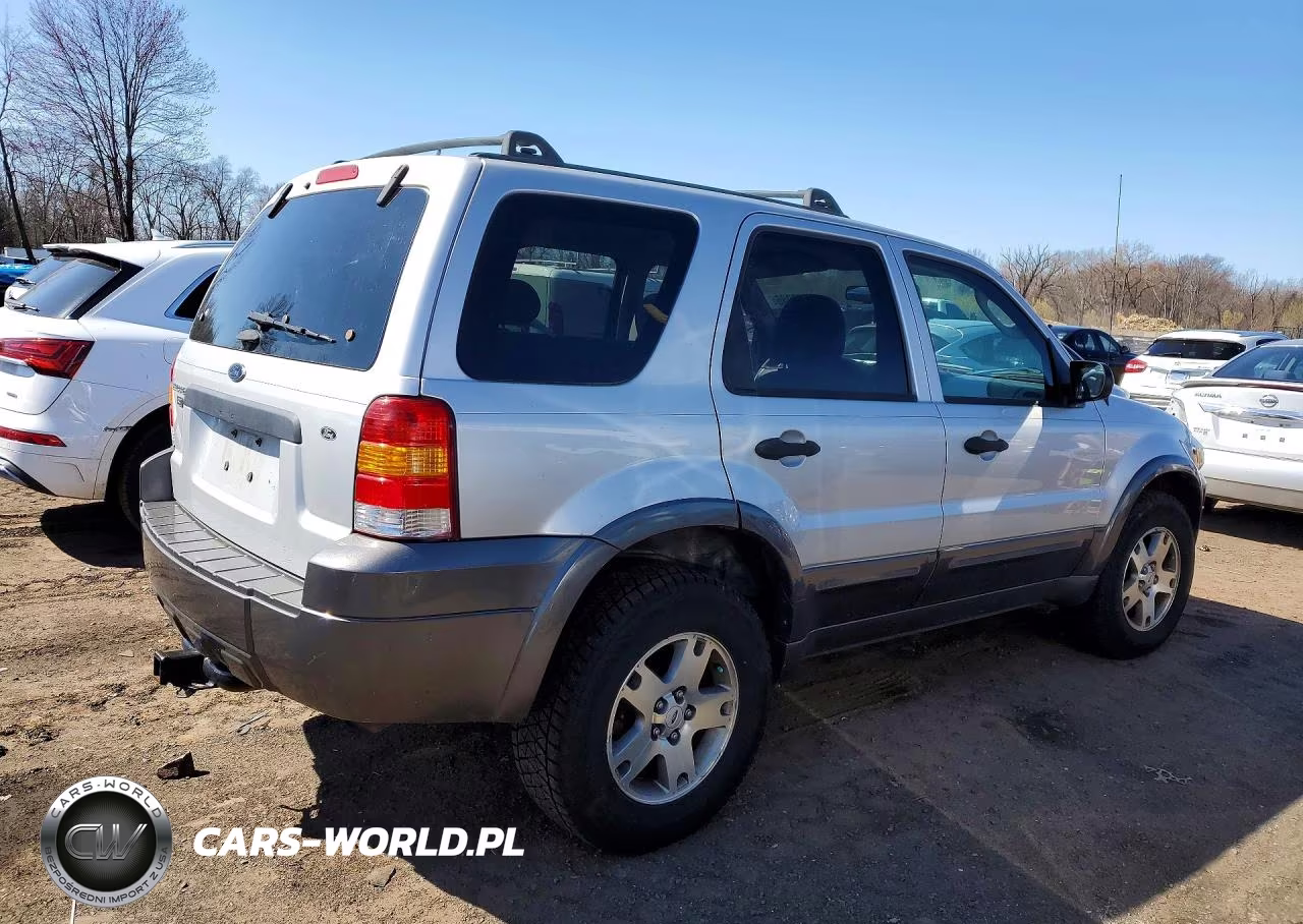 2005 Ford Escape Xlt VIN:1FMYU93145KA44025 - 3