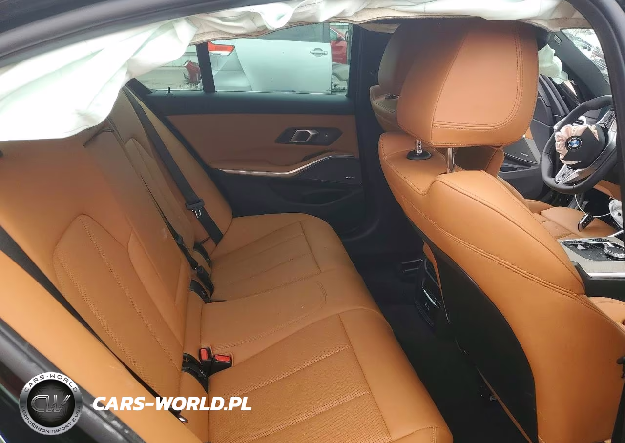 2025 BMW 330I VIN:3MW69CW00S8F19192 - 10