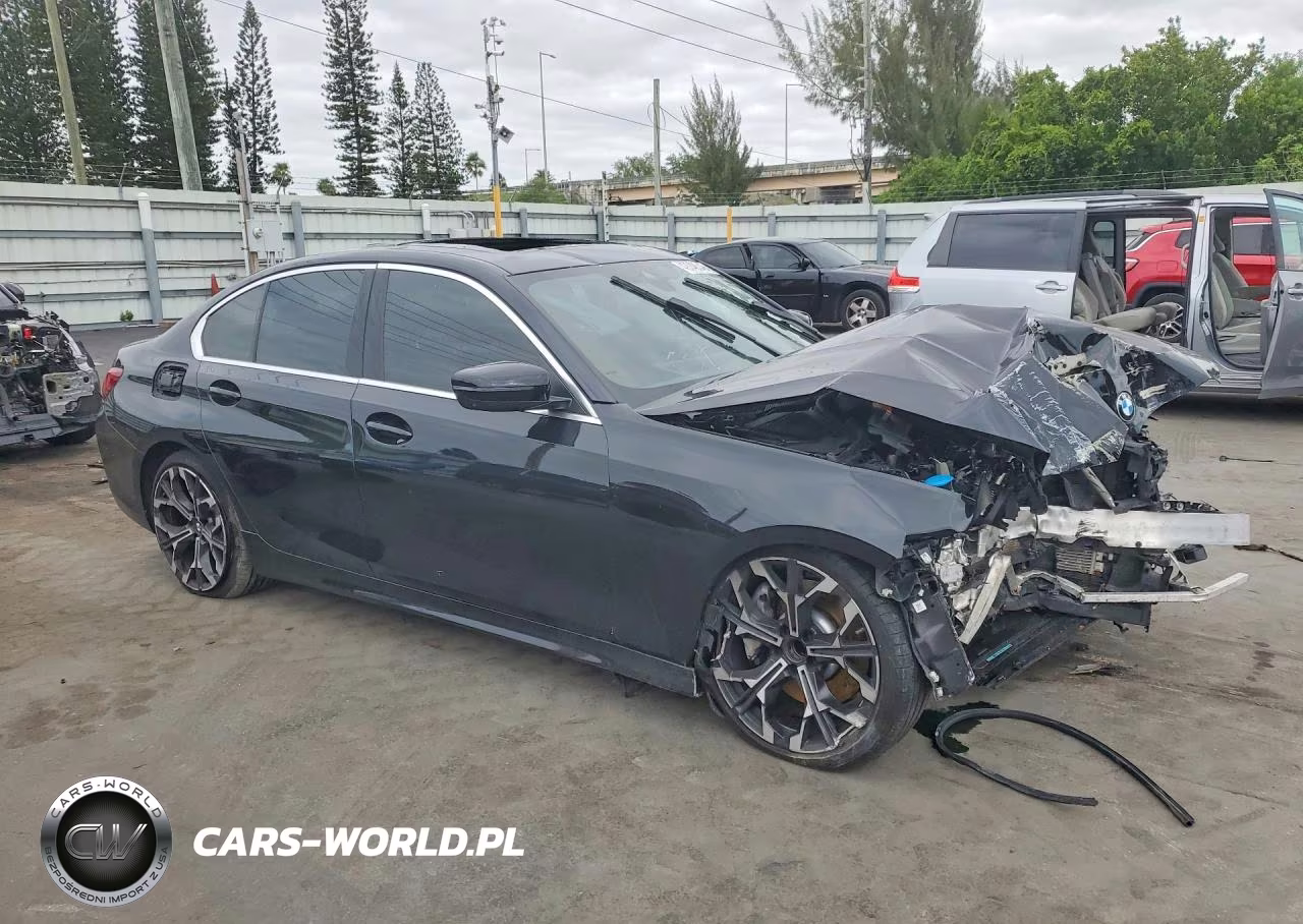 2025 BMW 330I VIN:3MW69CW00S8F19192 - 4