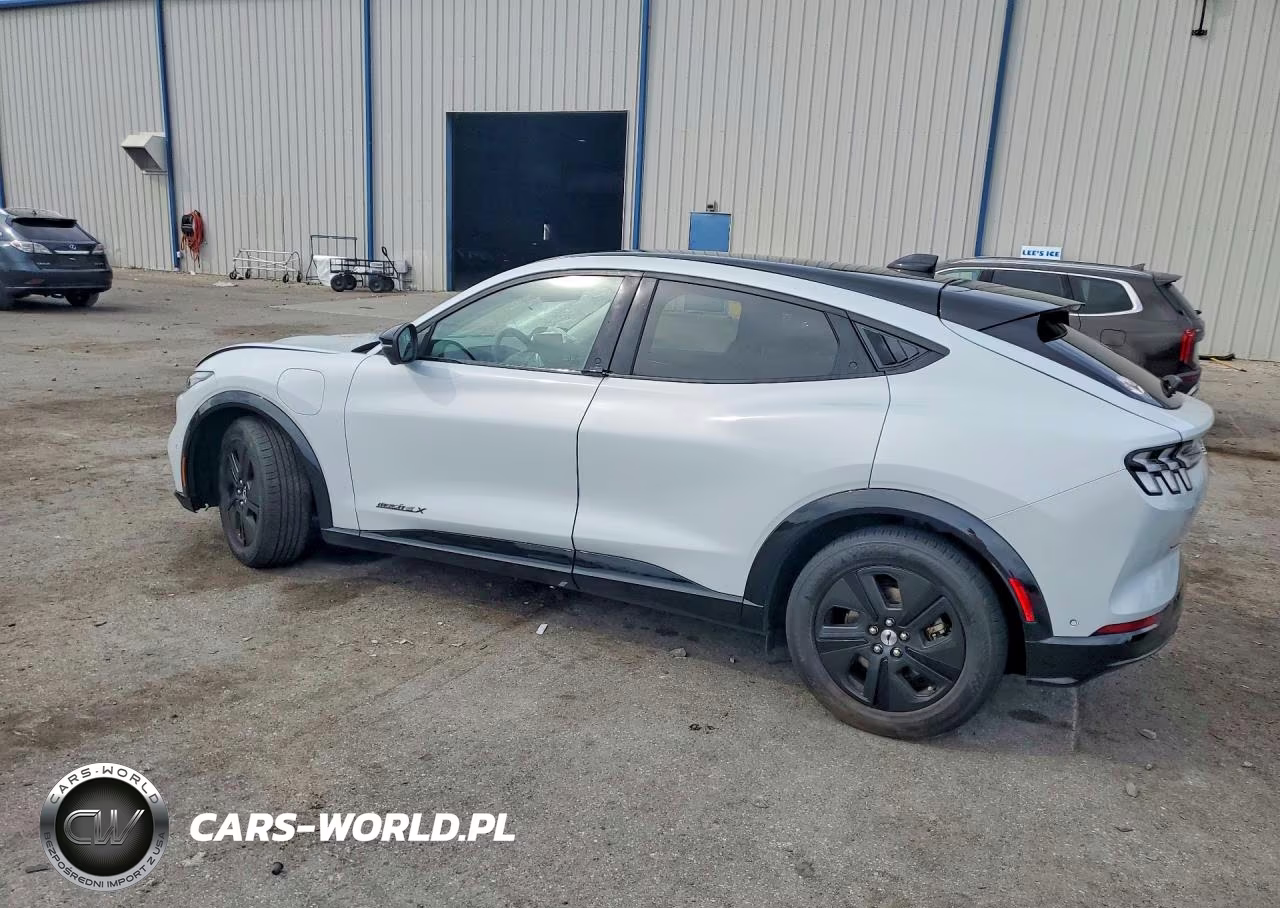 2022 Ford Mustang Mach-E California Route 1 VIN:3FMTK2R71NMA27145 - 2