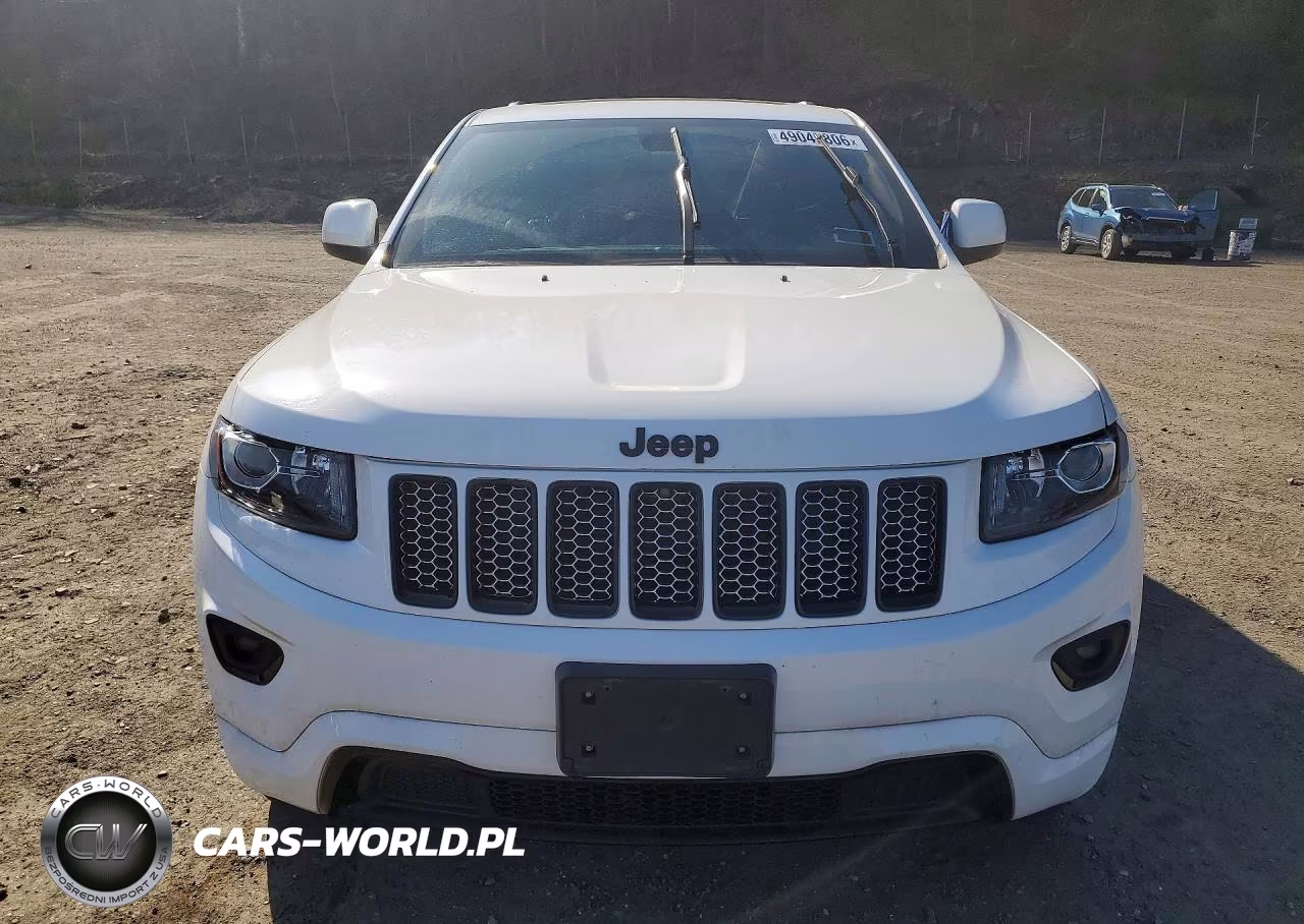 2014 Jeep Grand Cherokee Laredo VIN:1C4RJFAG4EC478804 - 5