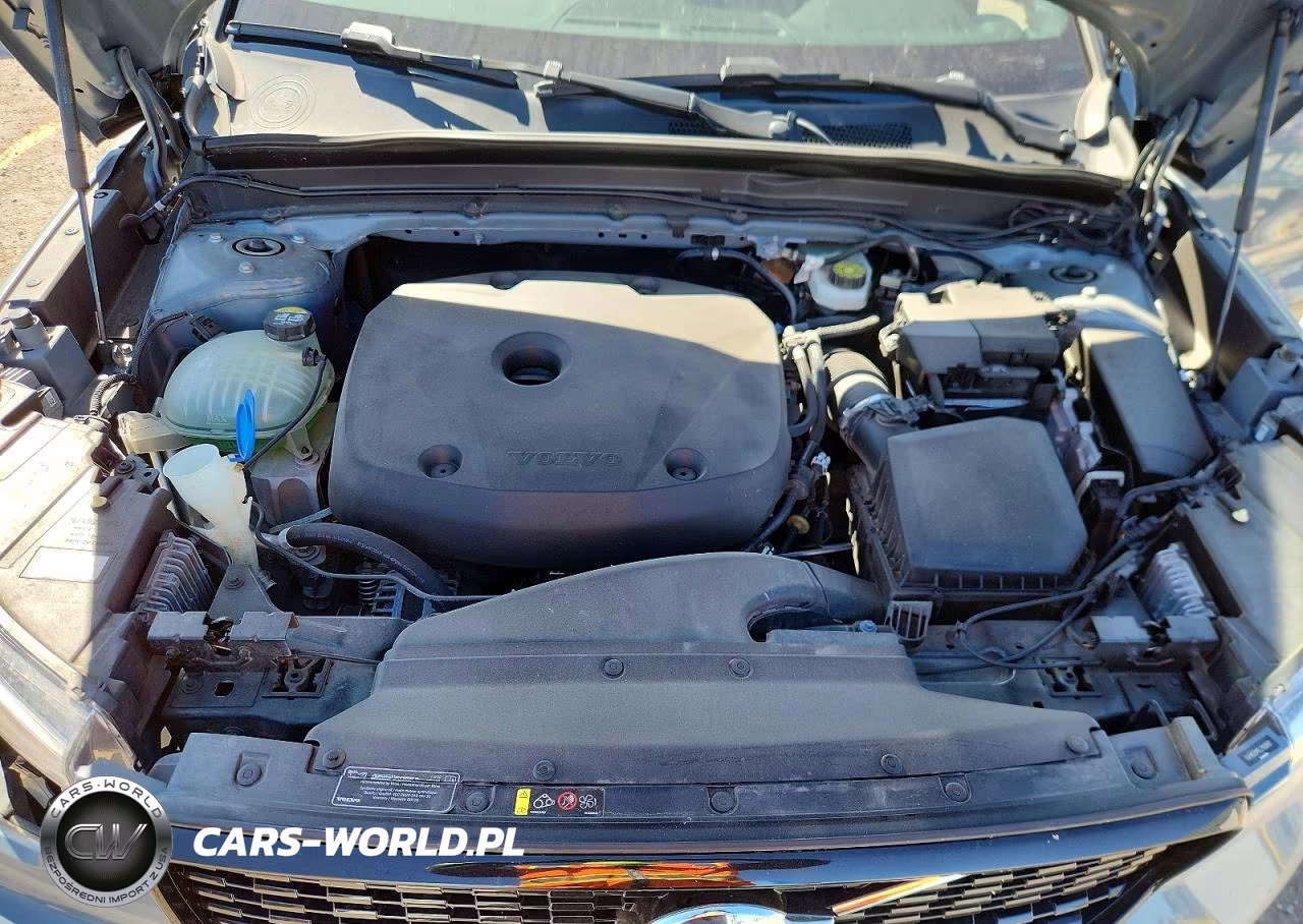 2020 Volvo Xc40 T5 R-Design VIN:YV4162UM5L2183882 - 11