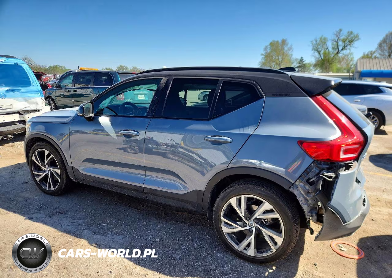 2020 Volvo Xc40 T5 R-Design VIN:YV4162UM5L2183882 - 2