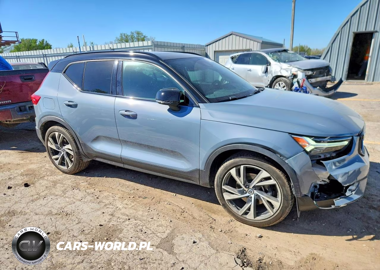 2020 Volvo Xc40 T5 R-Design VIN:YV4162UM5L2183882 - 4