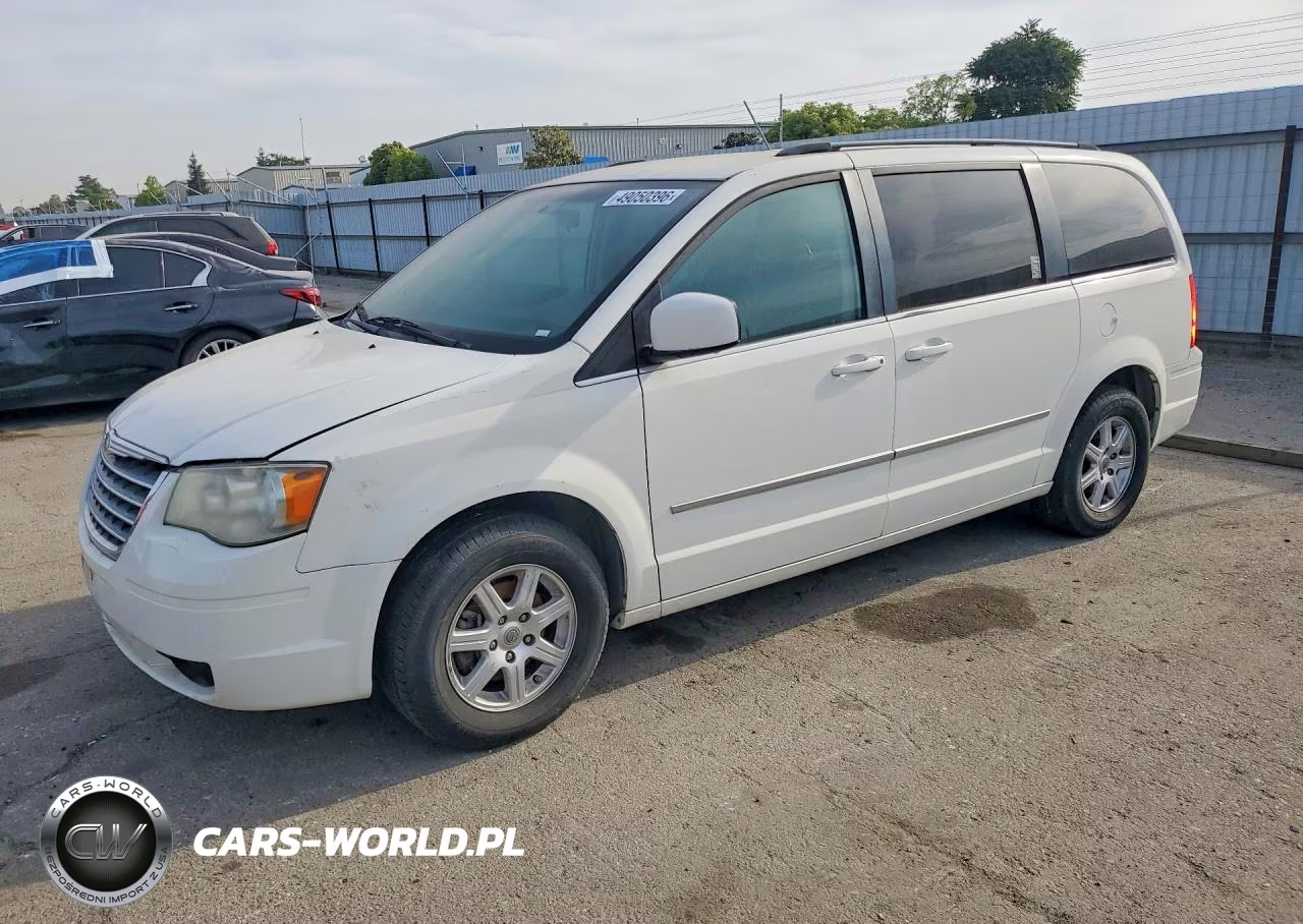 2010 Chrysler Town & Country Touring