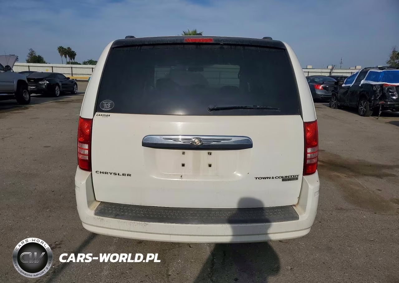 2010 Chrysler Town & Country Touring VIN:2A4RR5D18AR266090 - 6