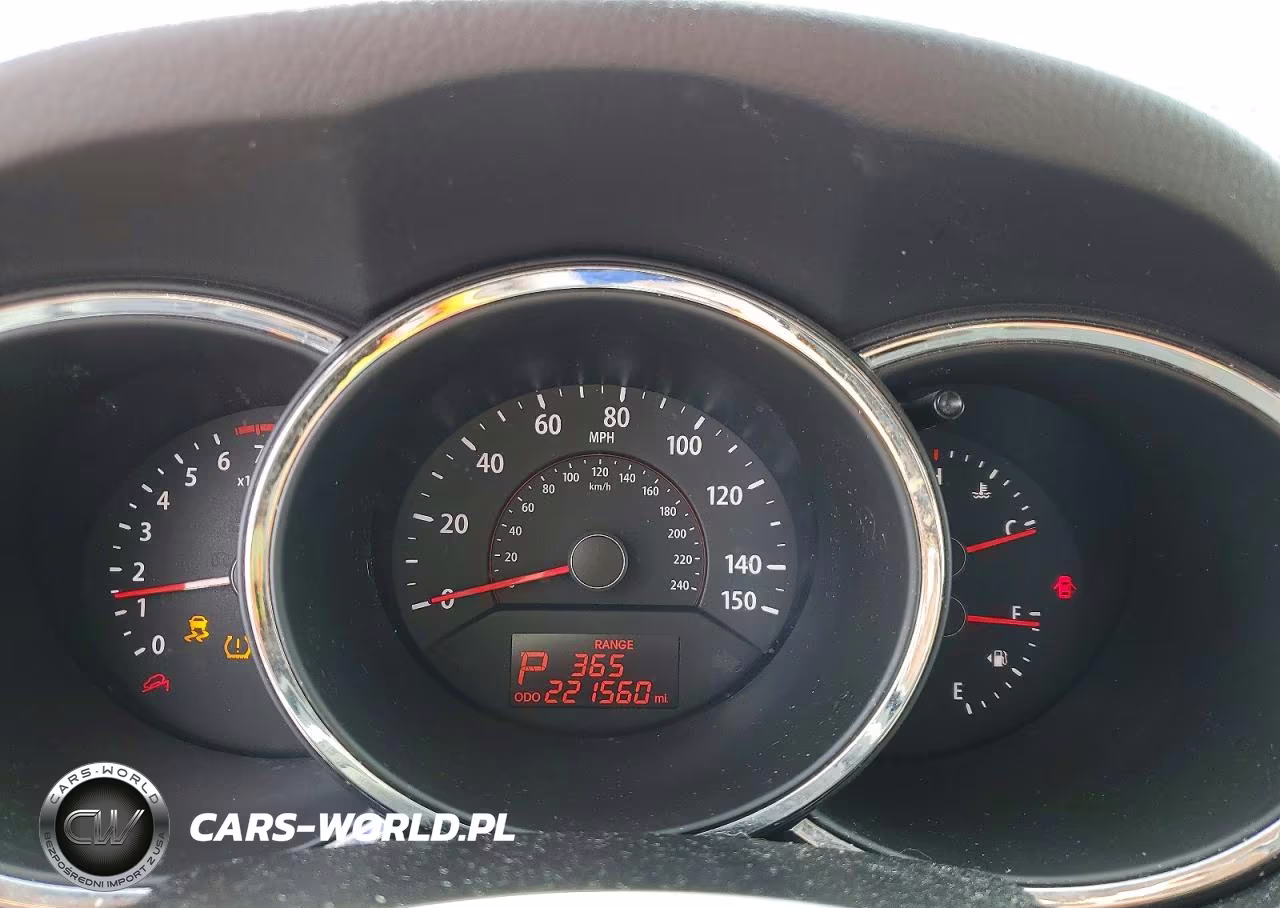 2011 Kia Sorento VIN:5XYKT4A16BG005490 - 9