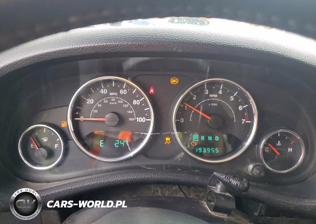 2014 Jeep Wrangler Unlimited Sport VIN:1C4BJWDGXEL202110 - 9