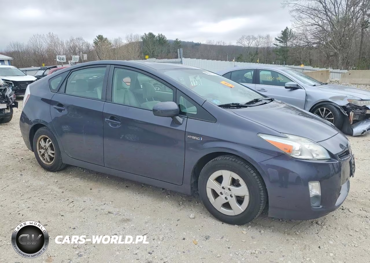 2011 Toyota Prius Two VIN:JTDKN3DU9B0263860 - 4