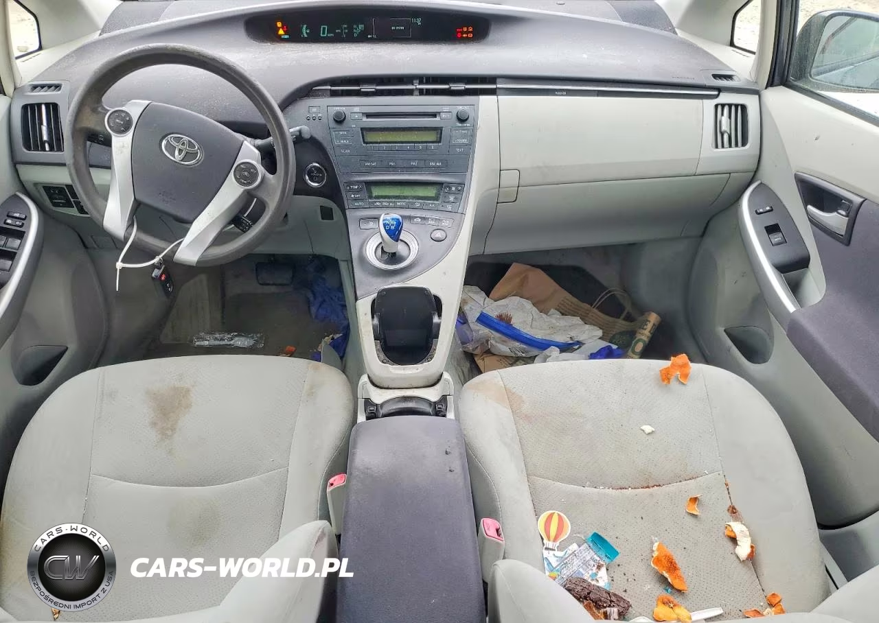 2011 Toyota Prius Two VIN:JTDKN3DU9B0263860 - 8
