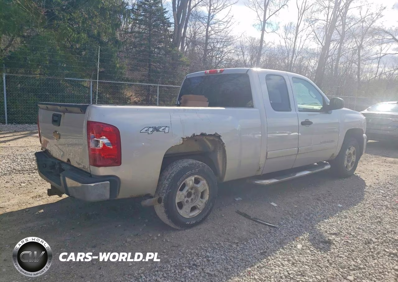 2008 Chevrolet Silverado K1500 VIN:2GCEK19J781125210 - 3