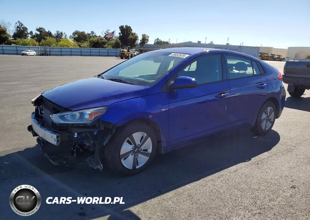2020 Hyundai Ioniq Hybrid Blue VIN:KMHC65LC6LU239155 - 1