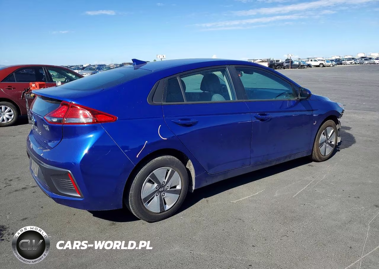2020 Hyundai Ioniq Hybrid Blue VIN:KMHC65LC6LU239155 - 3