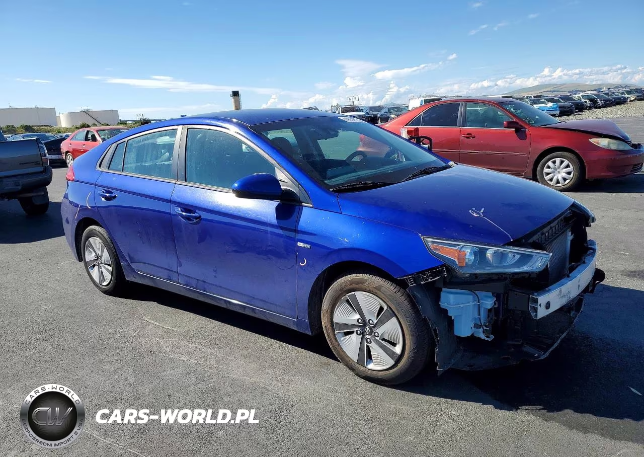 2020 Hyundai Ioniq Hybrid Blue VIN:KMHC65LC6LU239155 - 4