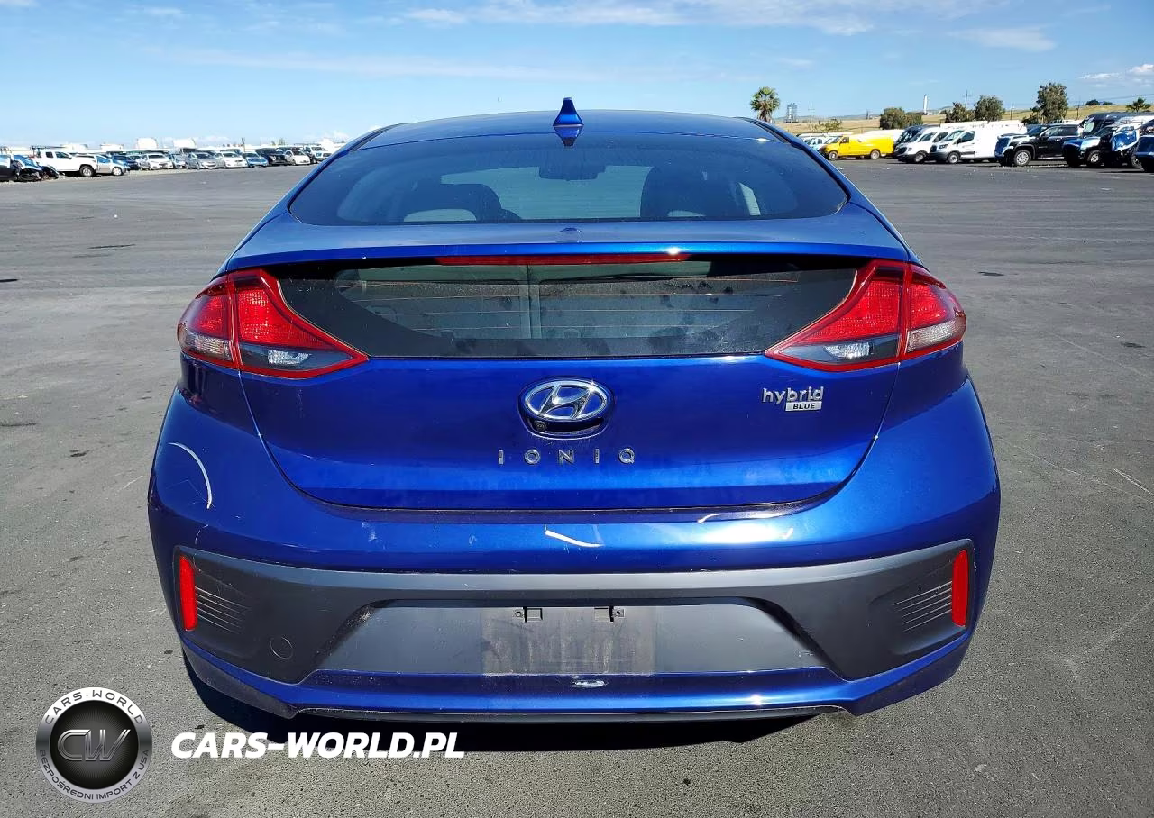 2020 Hyundai Ioniq Hybrid Blue VIN:KMHC65LC6LU239155 - 6