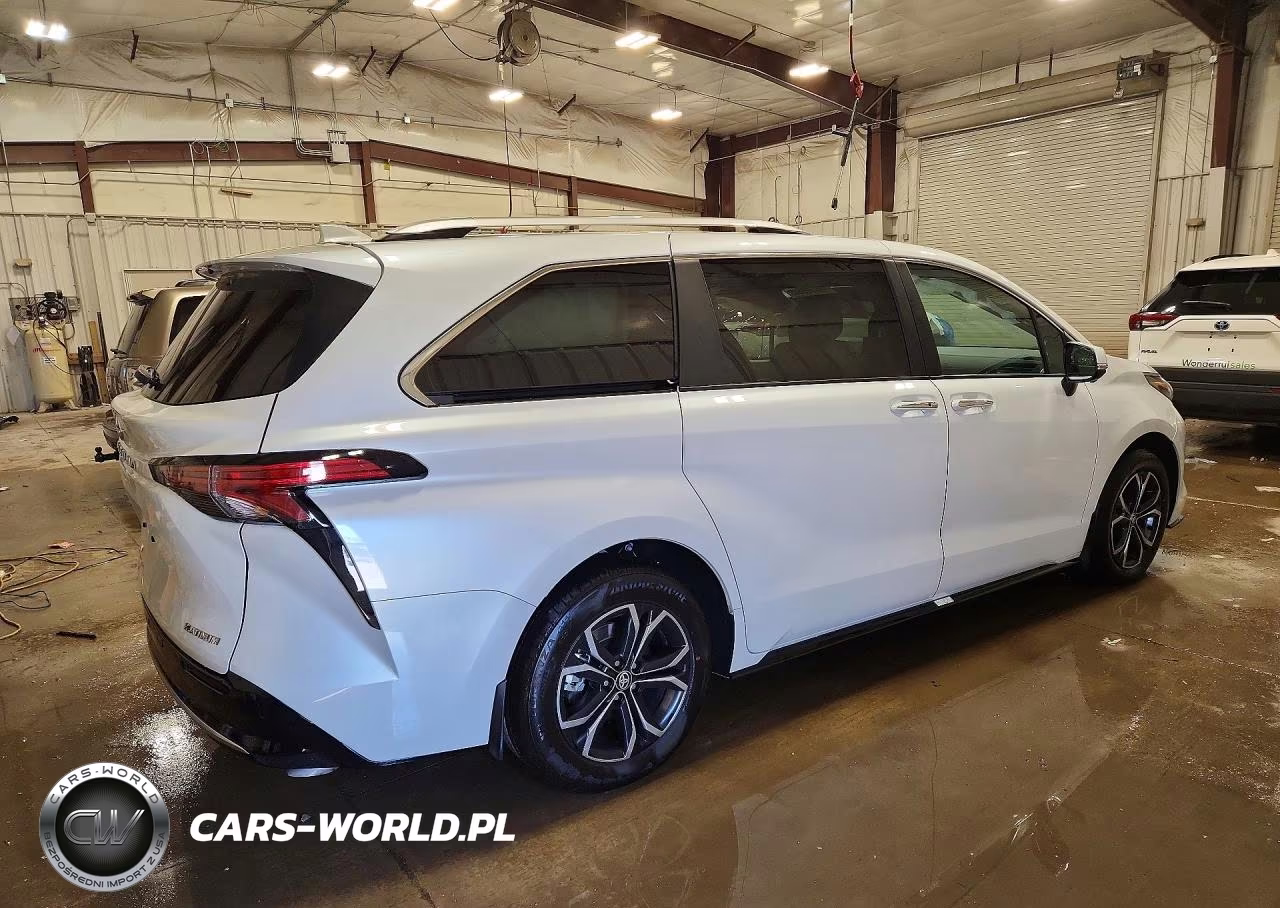 2026 Toyota Sienna Platinum 7-Passenger VIN:5TDESKFC5TS236853 - 3