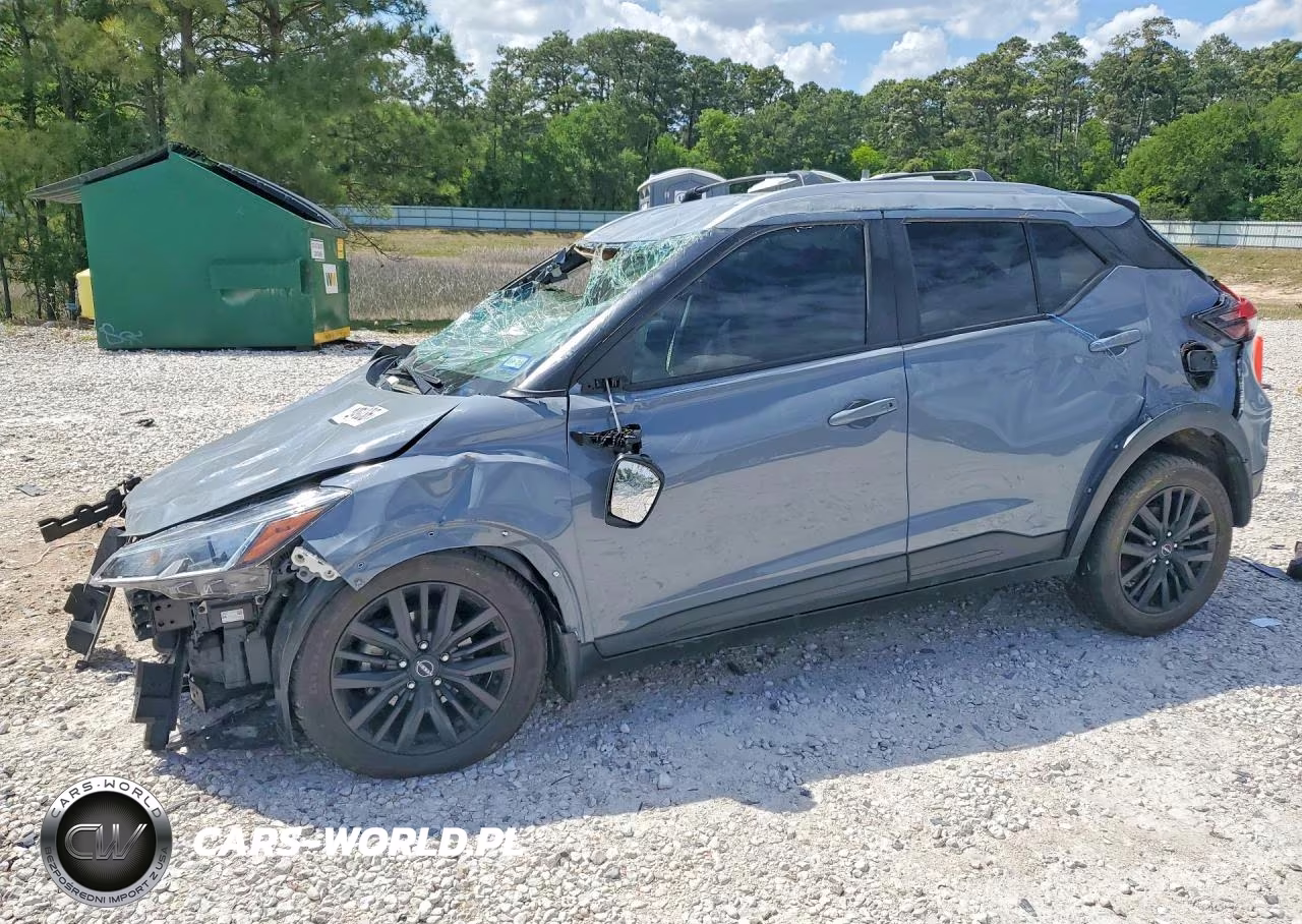 2022 Nissan Kicks Sv