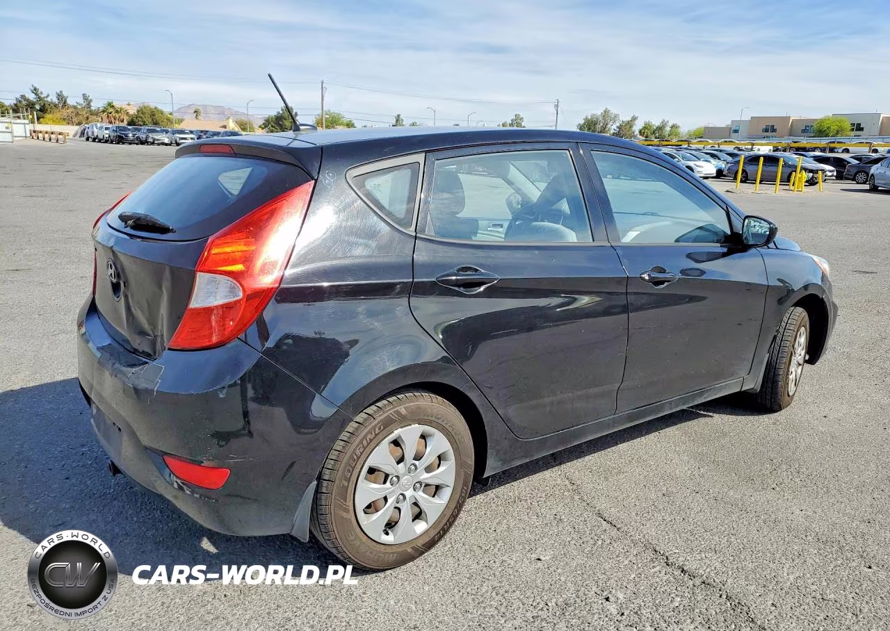 2015 Hyundai Accent Gs VIN:KMHCT5AE0FU231781 - 3