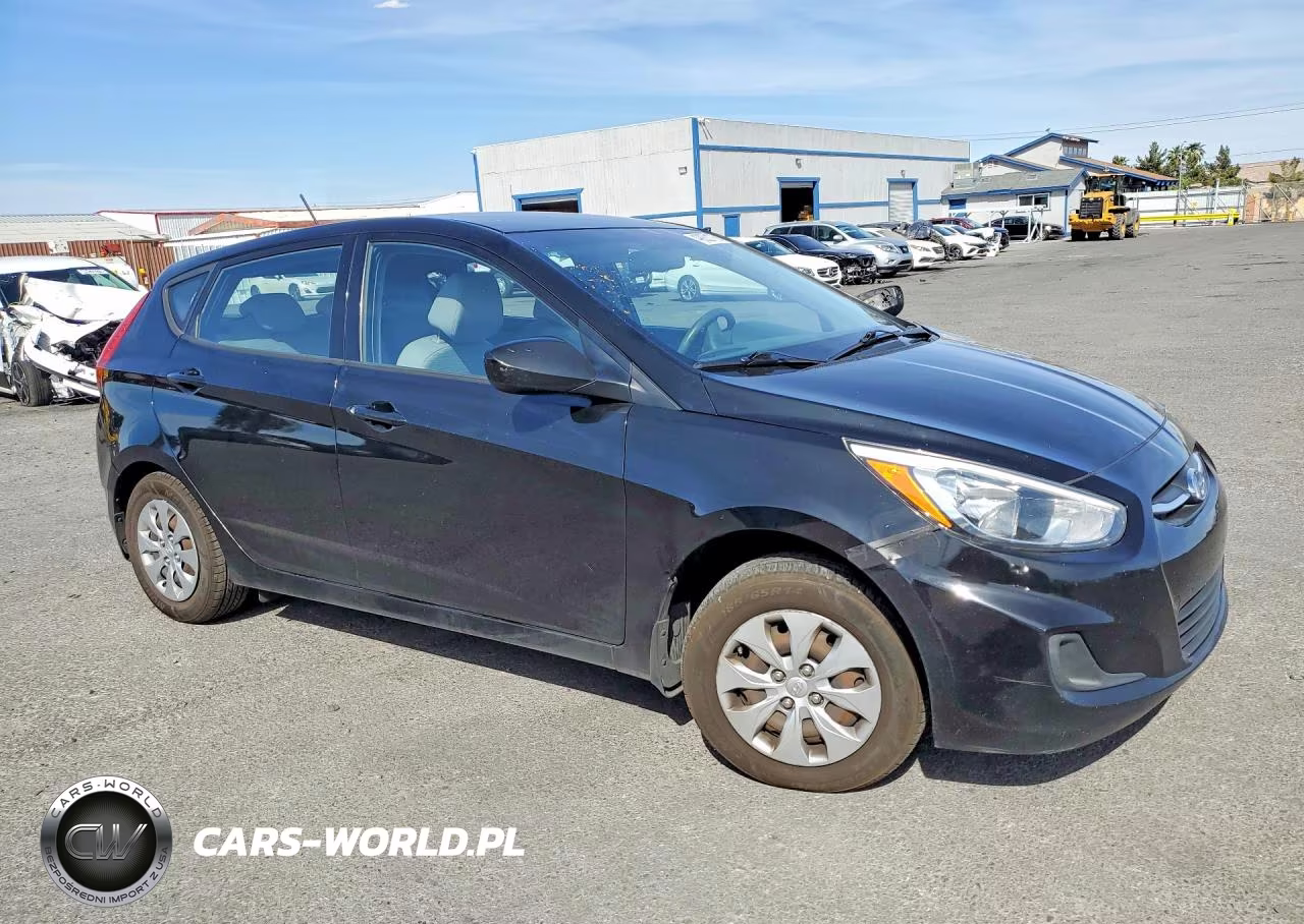 2015 Hyundai Accent Gs VIN:KMHCT5AE0FU231781 - 4