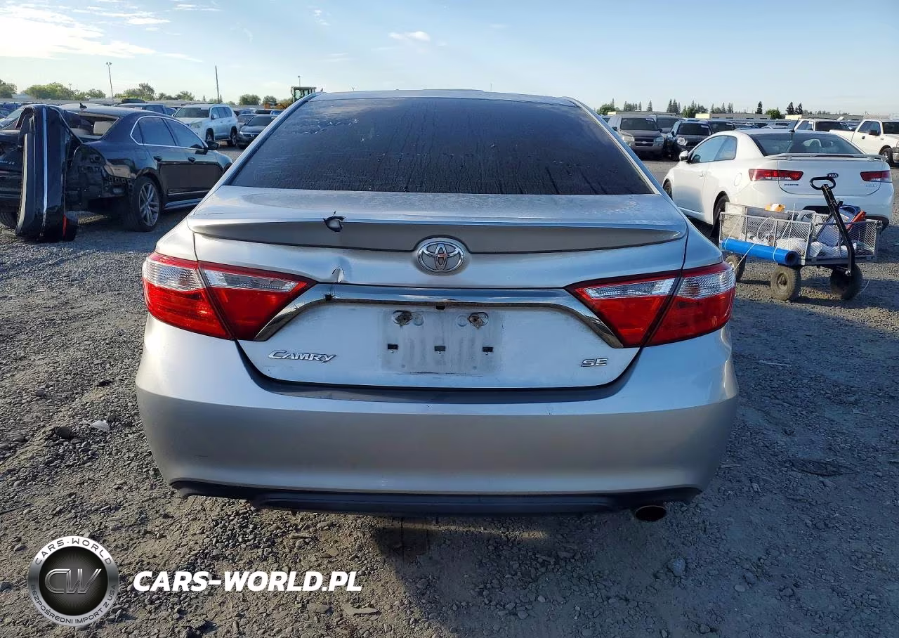 2015 Toyota Camry Se VIN:4T1BF1FK6FU484159 - 6