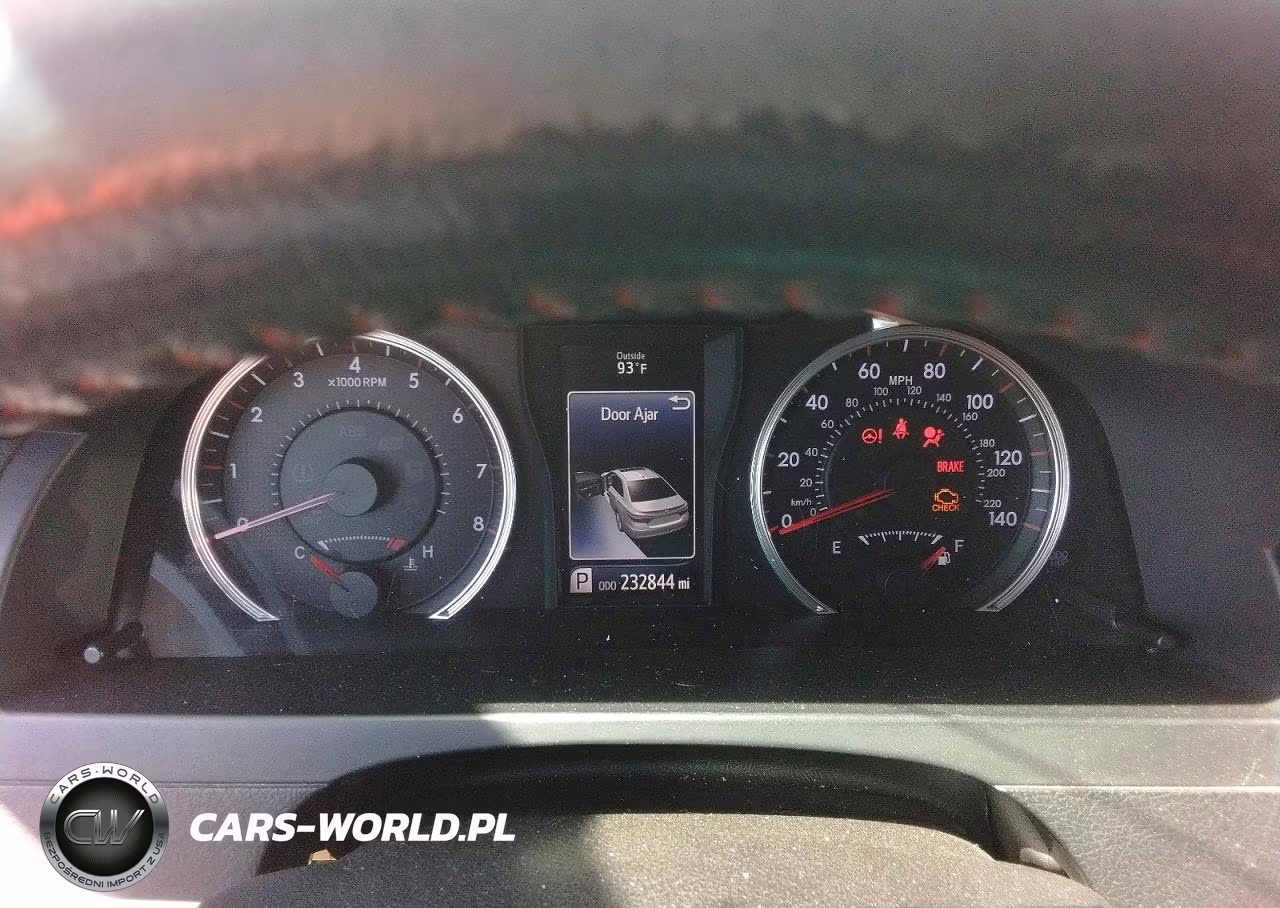 2015 Toyota Camry Se VIN:4T1BF1FK6FU484159 - 9