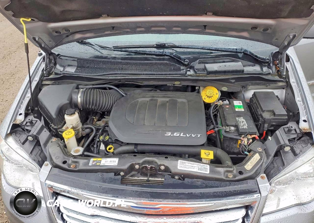 2014 Chrysler Town & Country Touring VIN:2C4RC1BG1ER246597 - 12