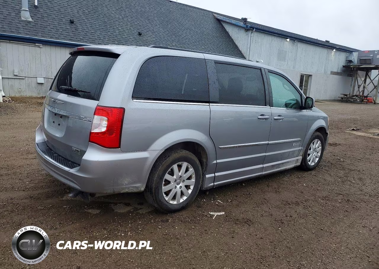 2014 Chrysler Town & Country Touring VIN:2C4RC1BG1ER246597 - 3