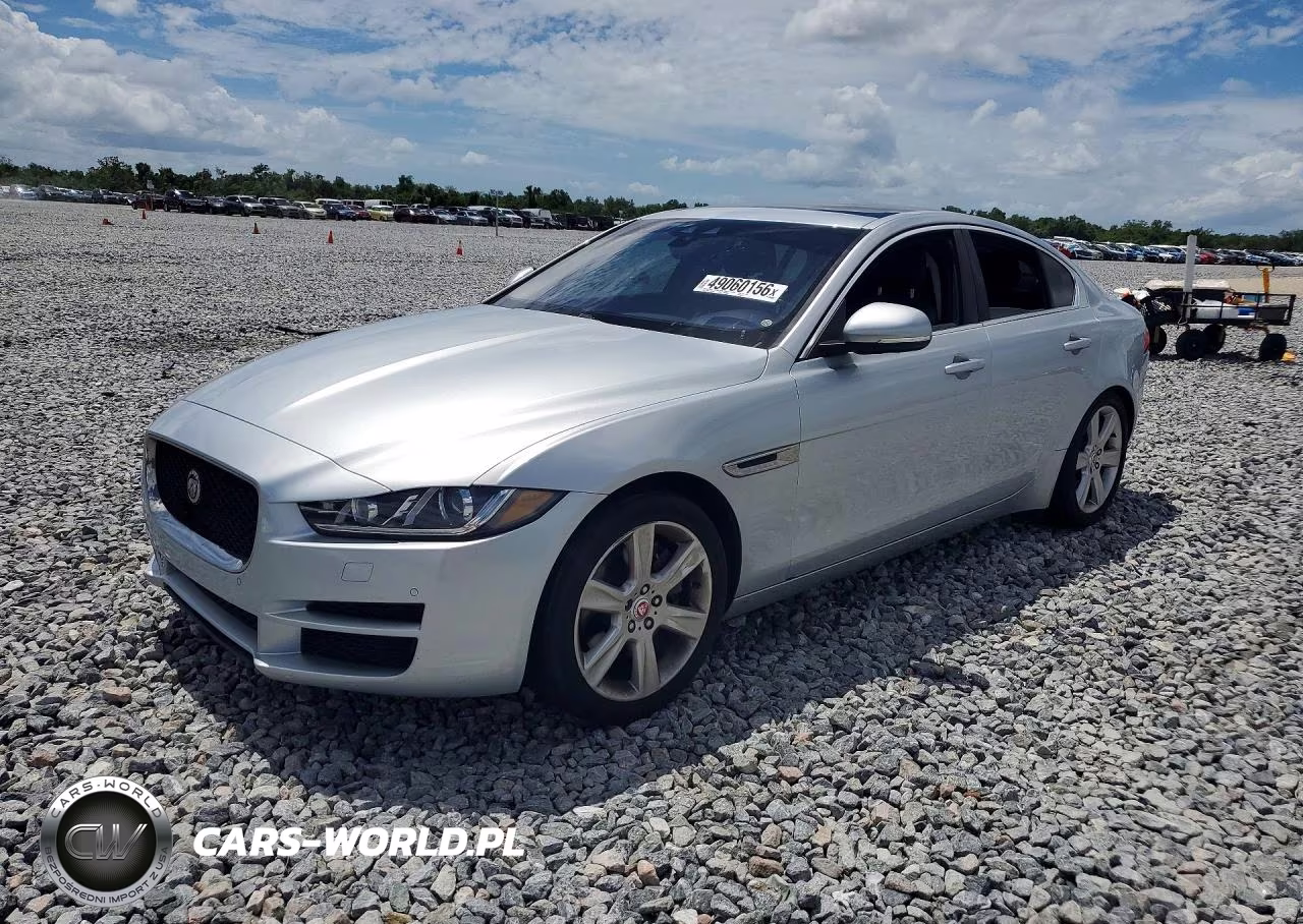 2017 Jaguar Xe Prestige