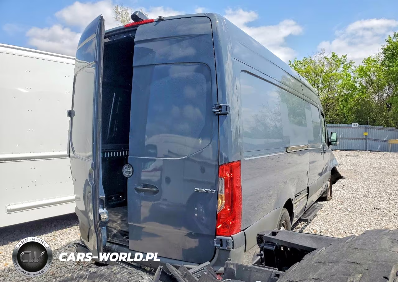 2019 Mercedes-Benz Sprinter 2500 VIN:WD4PF1CD5KP140742 - 4