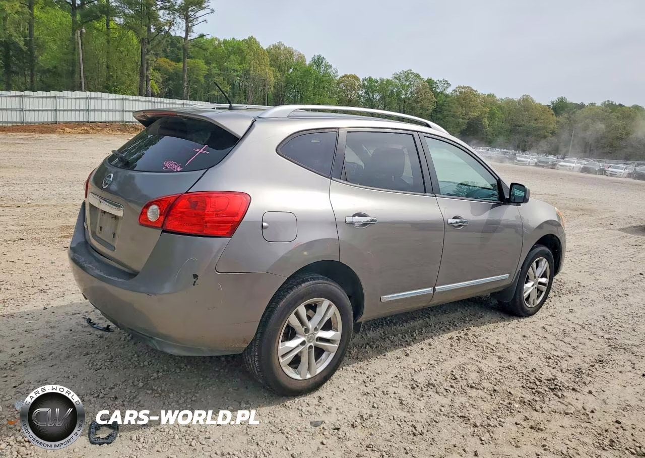 2013 Nissan Rogue S VIN:JN8AS5MV1DW656183 - 3
