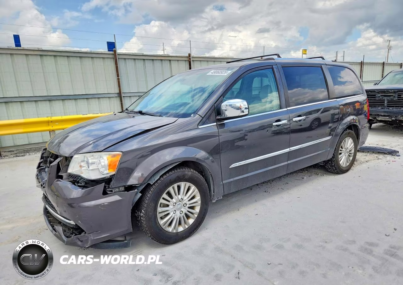 2015 Chrysler Town & Country Limited Platinum