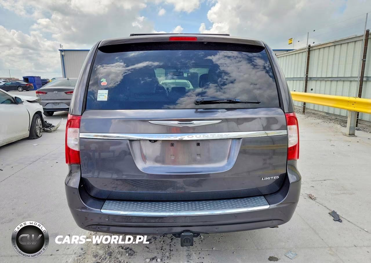 2015 Chrysler Town & Country Limited Platinum VIN:2C4RC1GG5FR603211 - 6