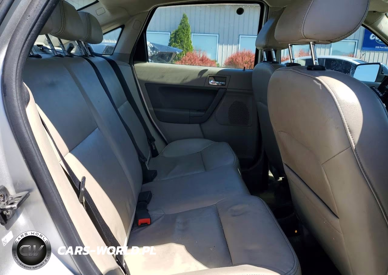2010 Ford Focus Sel VIN:1FAHP3HN1AW212040 - 10
