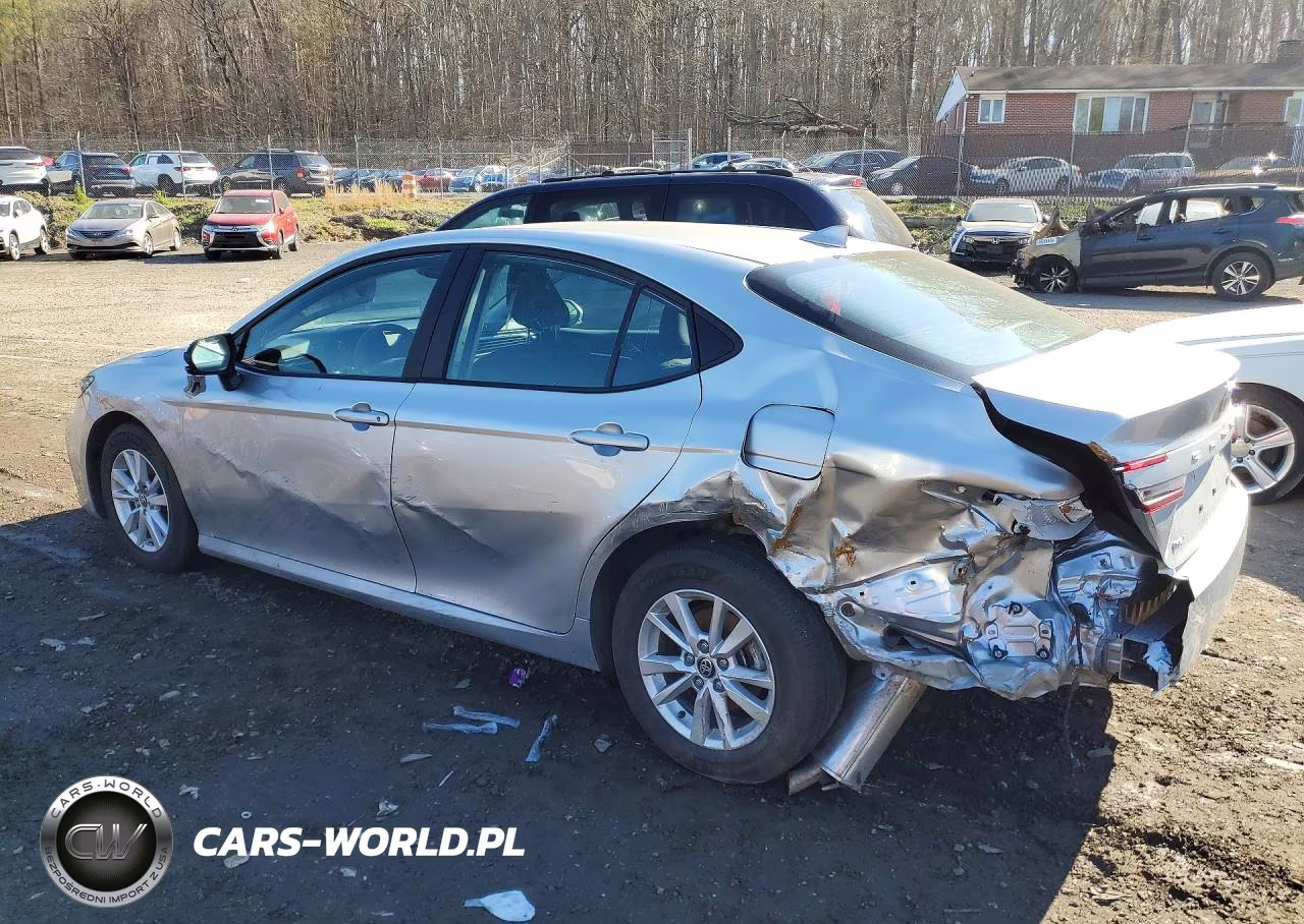 2025 Toyota Camry Le VIN:4T1DAACK1SU595790 - 2