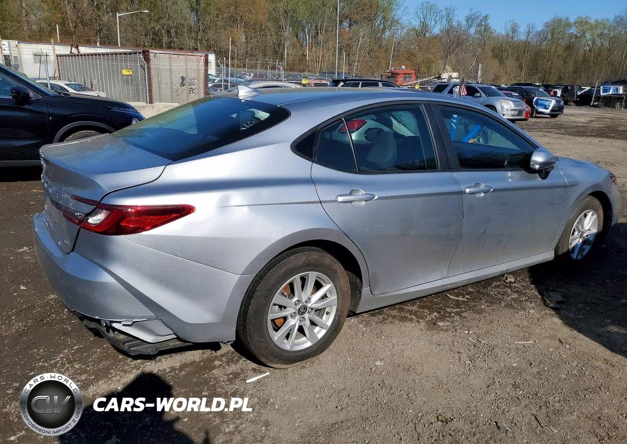 2025 Toyota Camry Le VIN:4T1DAACK1SU595790 - 3