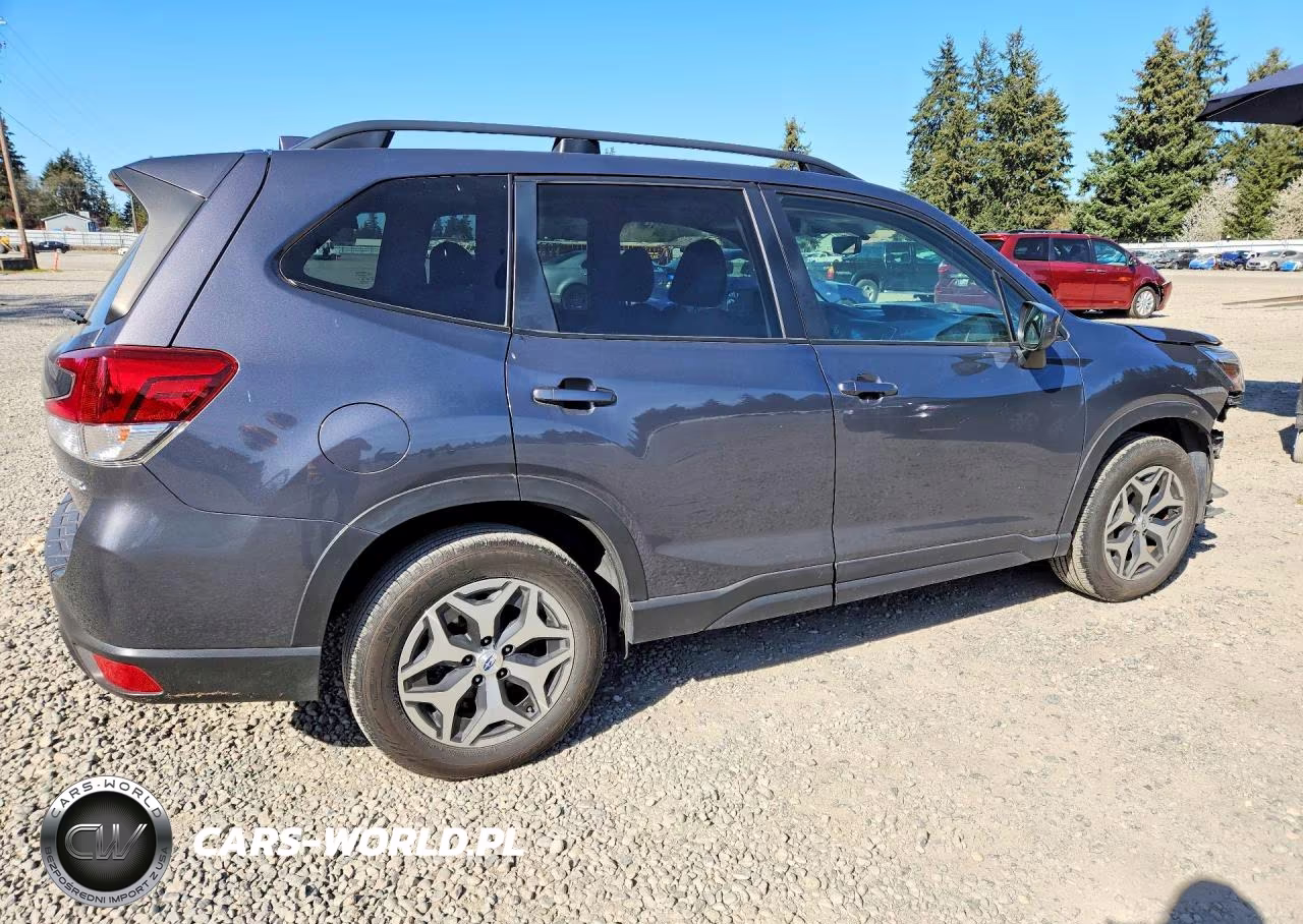 2020 Subaru Forester Premium VIN:JF2SKAJCXLH403153 - 3