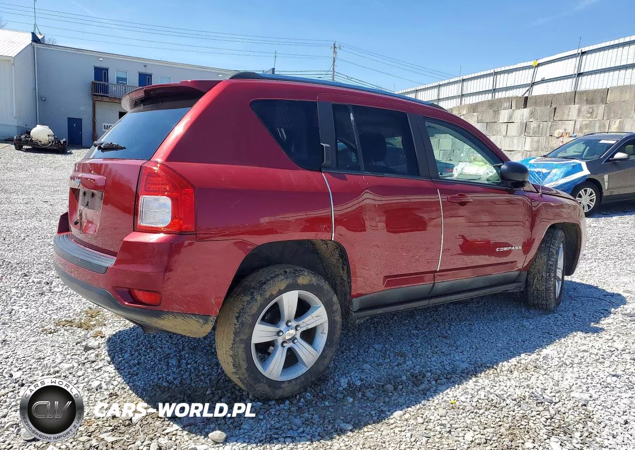 2011 Jeep Compass Sport VIN:1J4NF1FB2BD136686 - 3