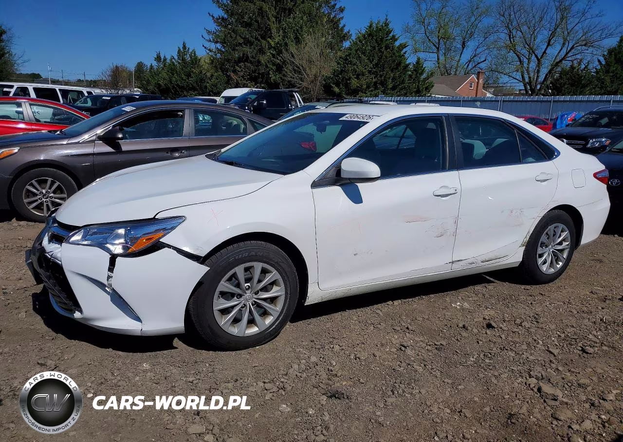 2016 Toyota Camry Le