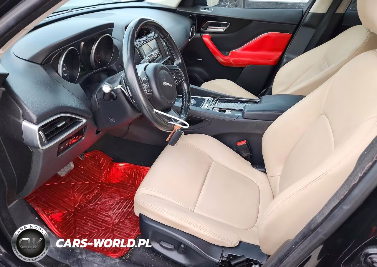 2018 Jaguar F-Pace Premium VIN:SADCJ2FX2JA266081 - 7