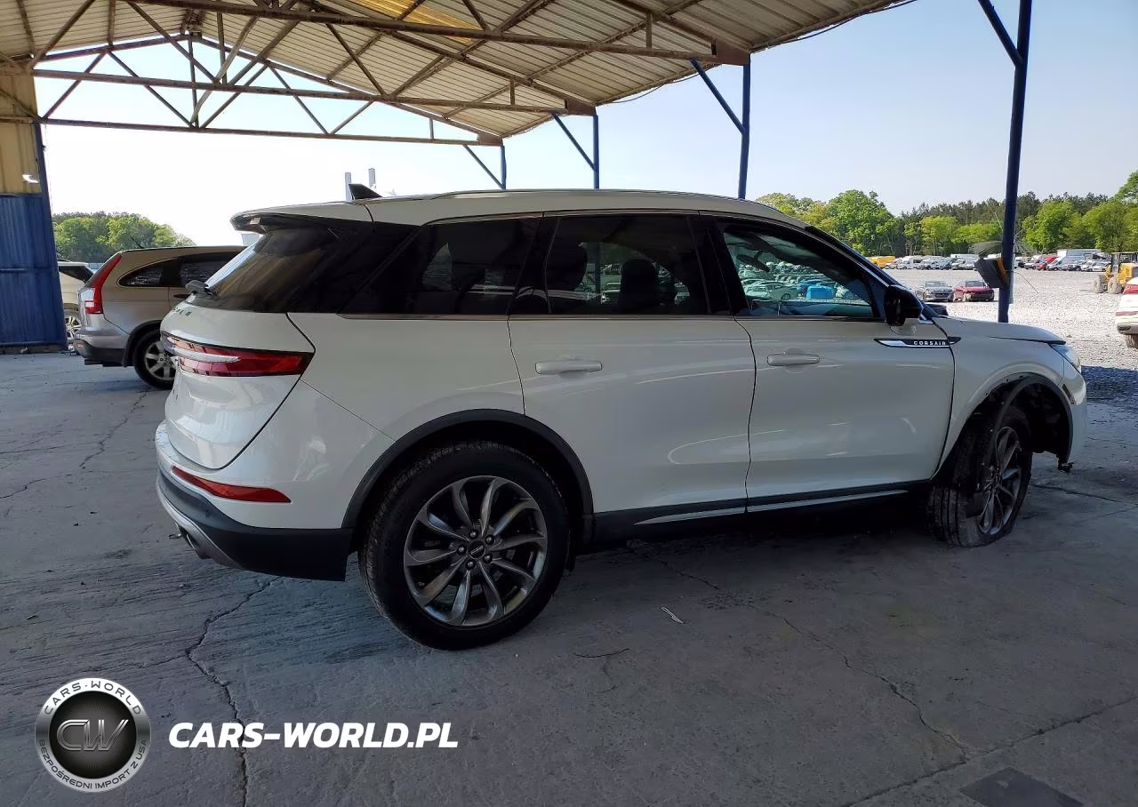 2021 Lincoln Corsair VIN:5LMCJ1C90MUL02065 - 3