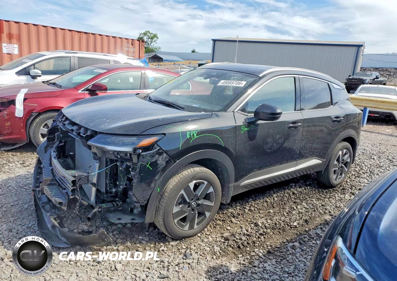 2025 Nissan Kicks Sr
