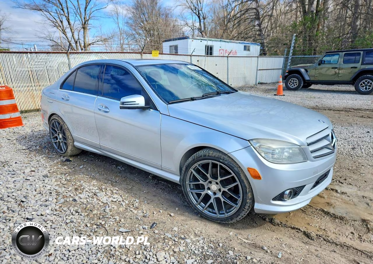 2010 Mercedes-Benz C 300 4Matic VIN:WDDGF8BB9AR086597 - 4