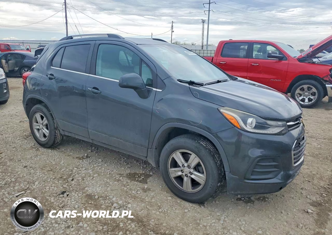 2018 Chevrolet Trax 1Lt VIN:3GNCJPSB2JL349920 - 4