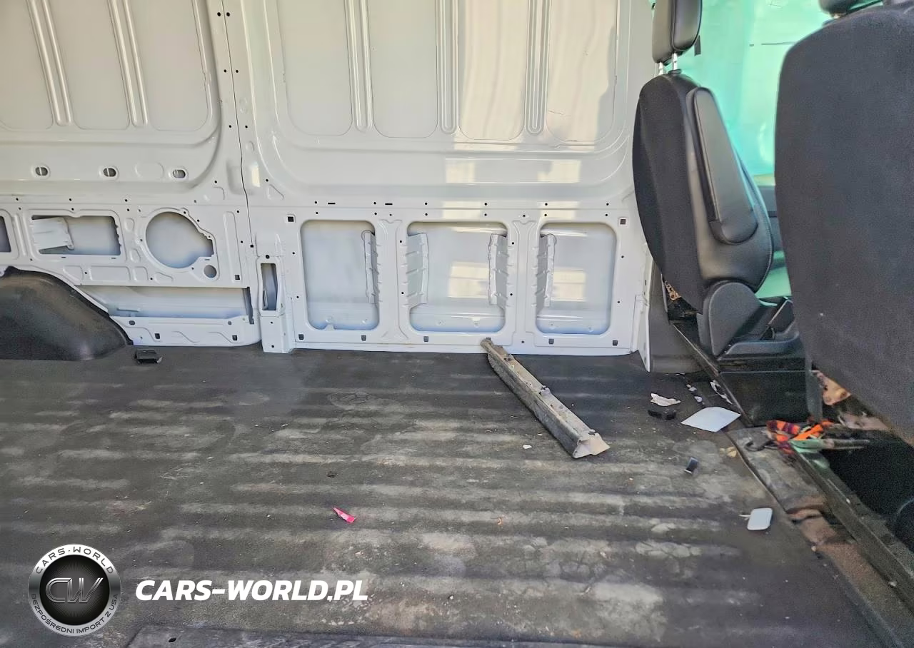 2025 Ford Transit VIN:1FTBR1C89SKA56970 - 11