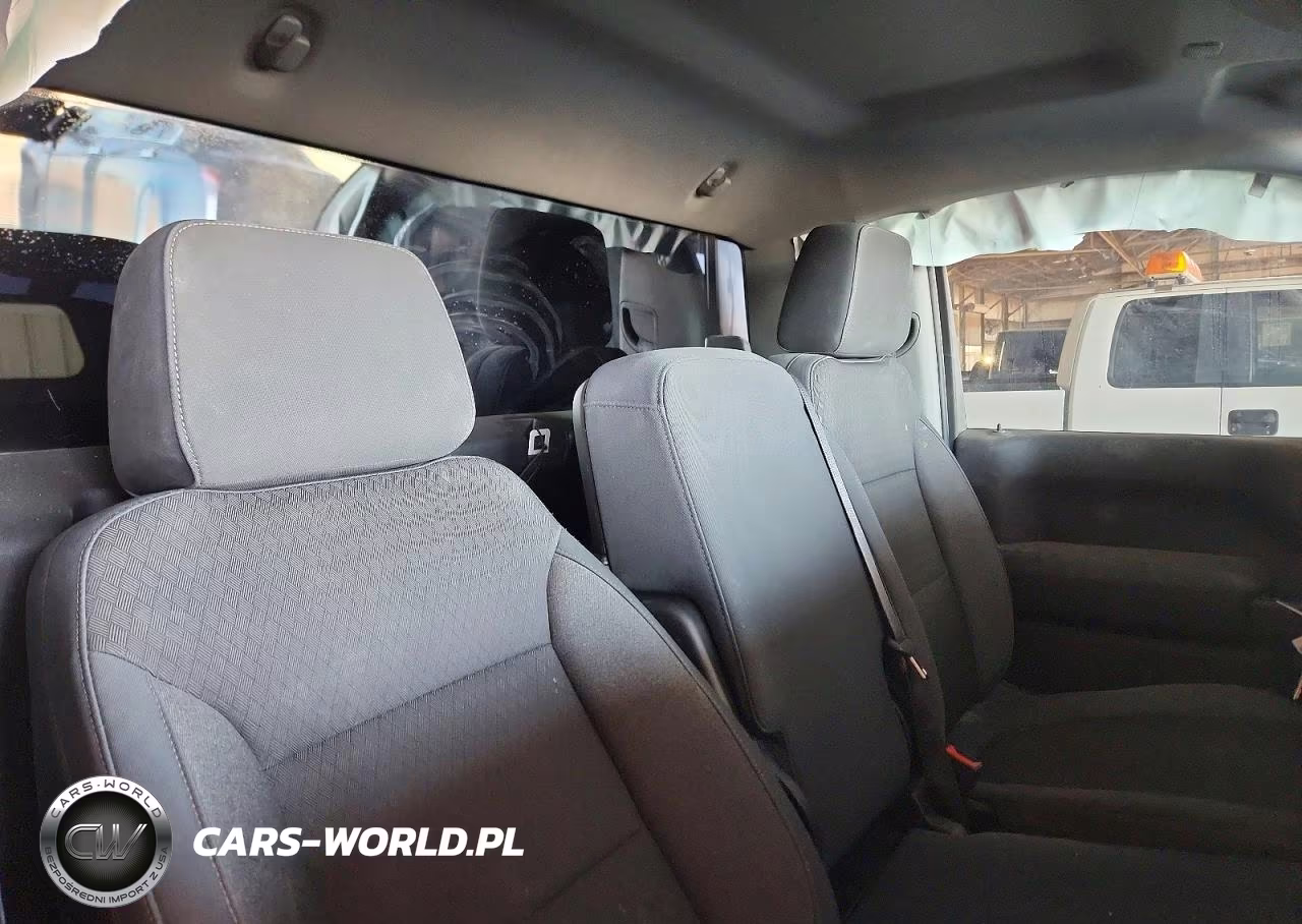 2019 Chevrolet Silverado C1500 VIN:3GCNWAEH2KG196434 - 10