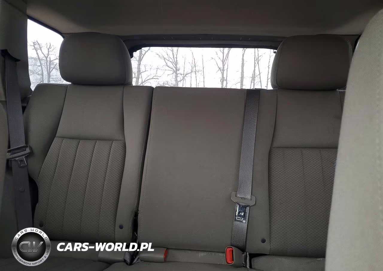 2005 Jeep Grand Cherokee Laredo VIN:1J4GR48K15C648979 - 10